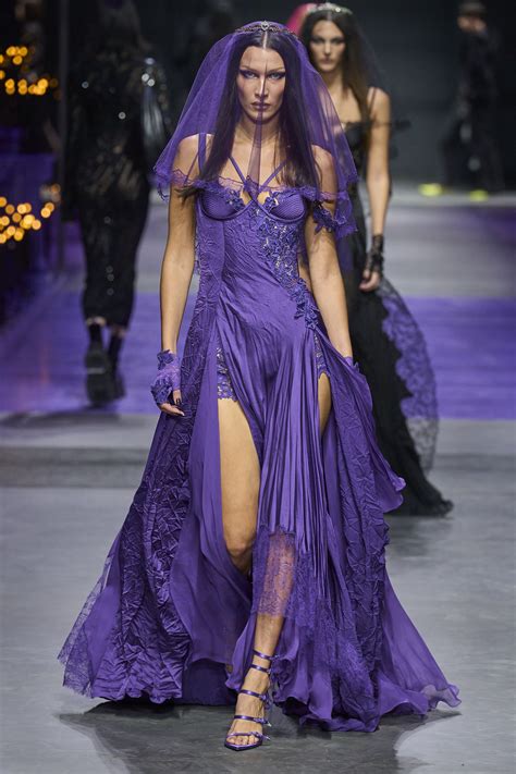 abiti da cerimonia versace 2021|Abiti da donna di Versace .